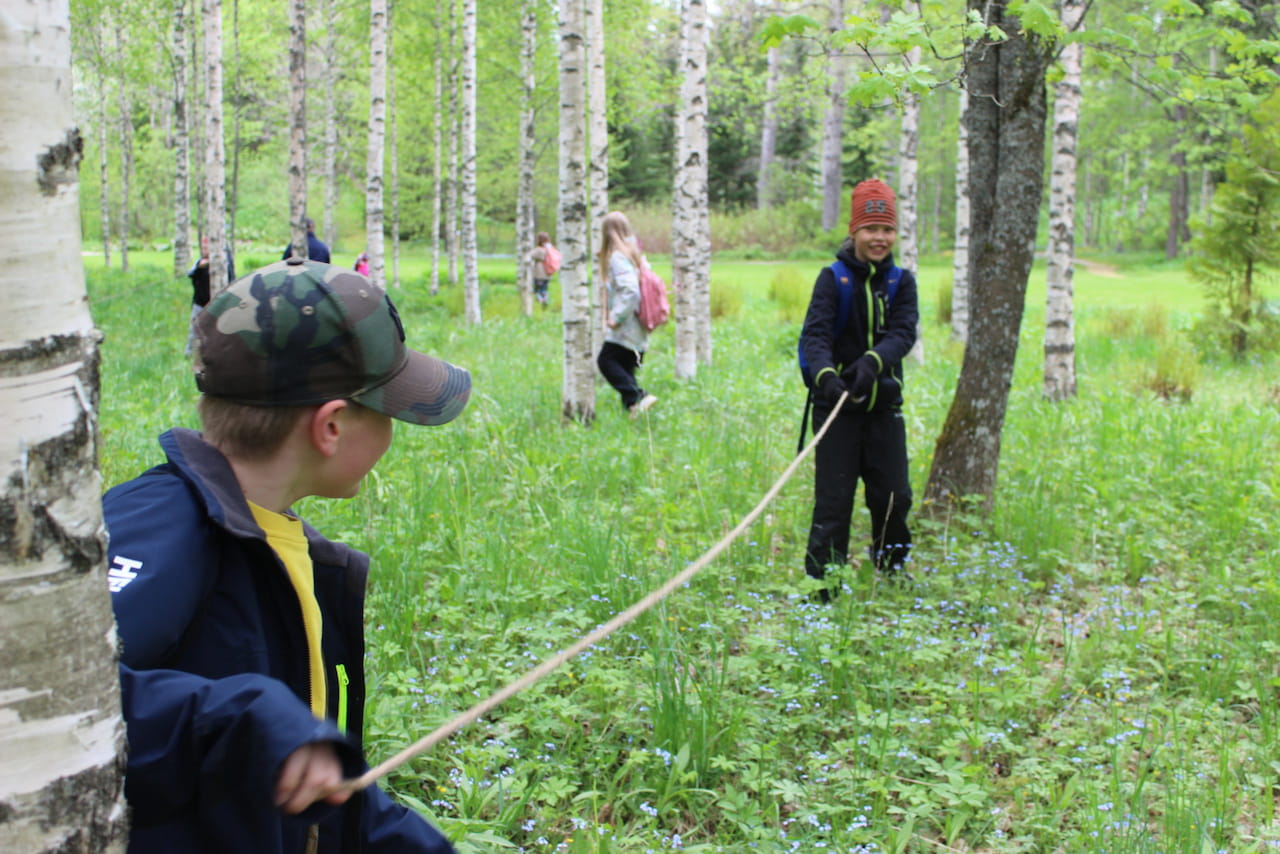 Metsäretkiä nykyisille ja tuleville päättäjille