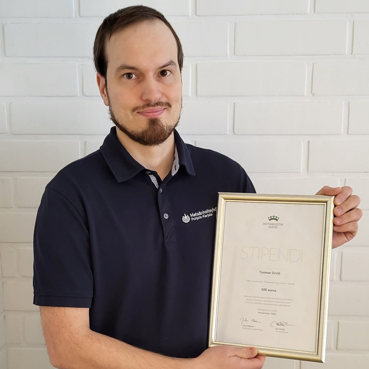 Metsäasiantuntija Tuomas Sirviölle "Työyhteisön hyvä tyyppi"-stipendi
